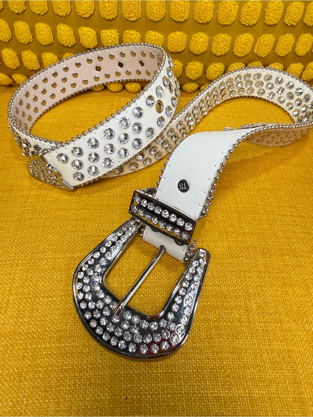 Crystal-Trim White Women's Rhinestone Belt Western style